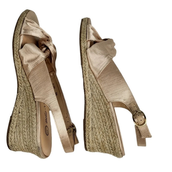 Bella Vita Kimora Wedge Sandals - Picture 4 of 7